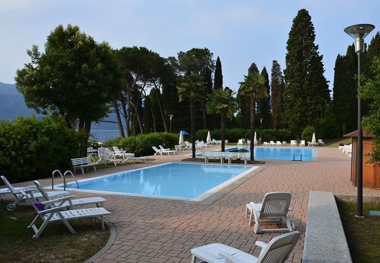 Appartamento a Oggebbio - Anna in a residential complex with lake view and p