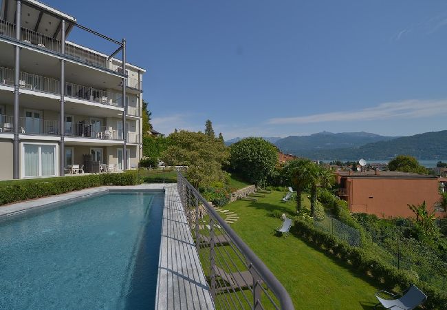 Appartamento a Baveno - The View-Garden: design lake view apt. with porch