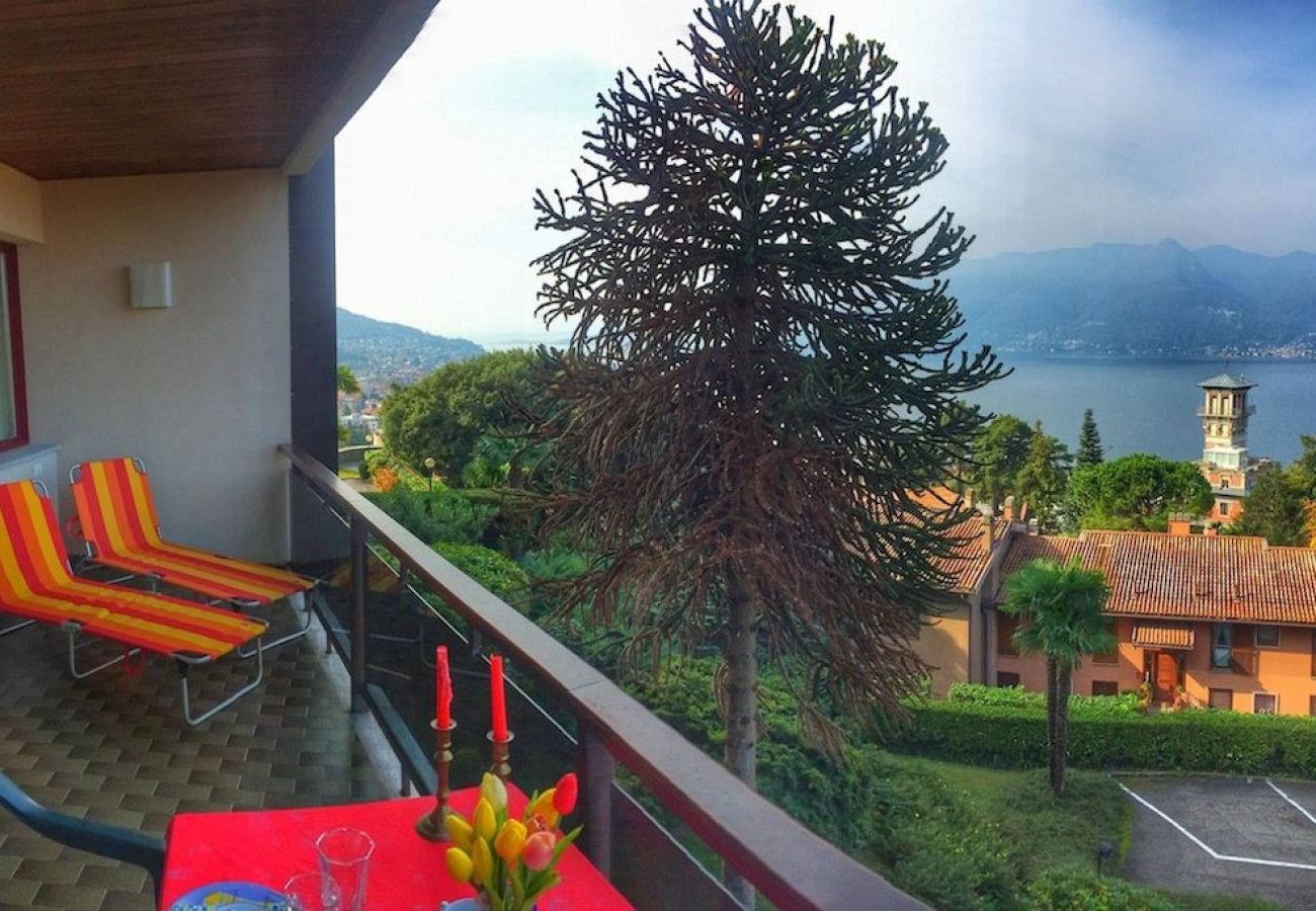 Appartamento a Luino - Cordelia 3 with lake view and pool
