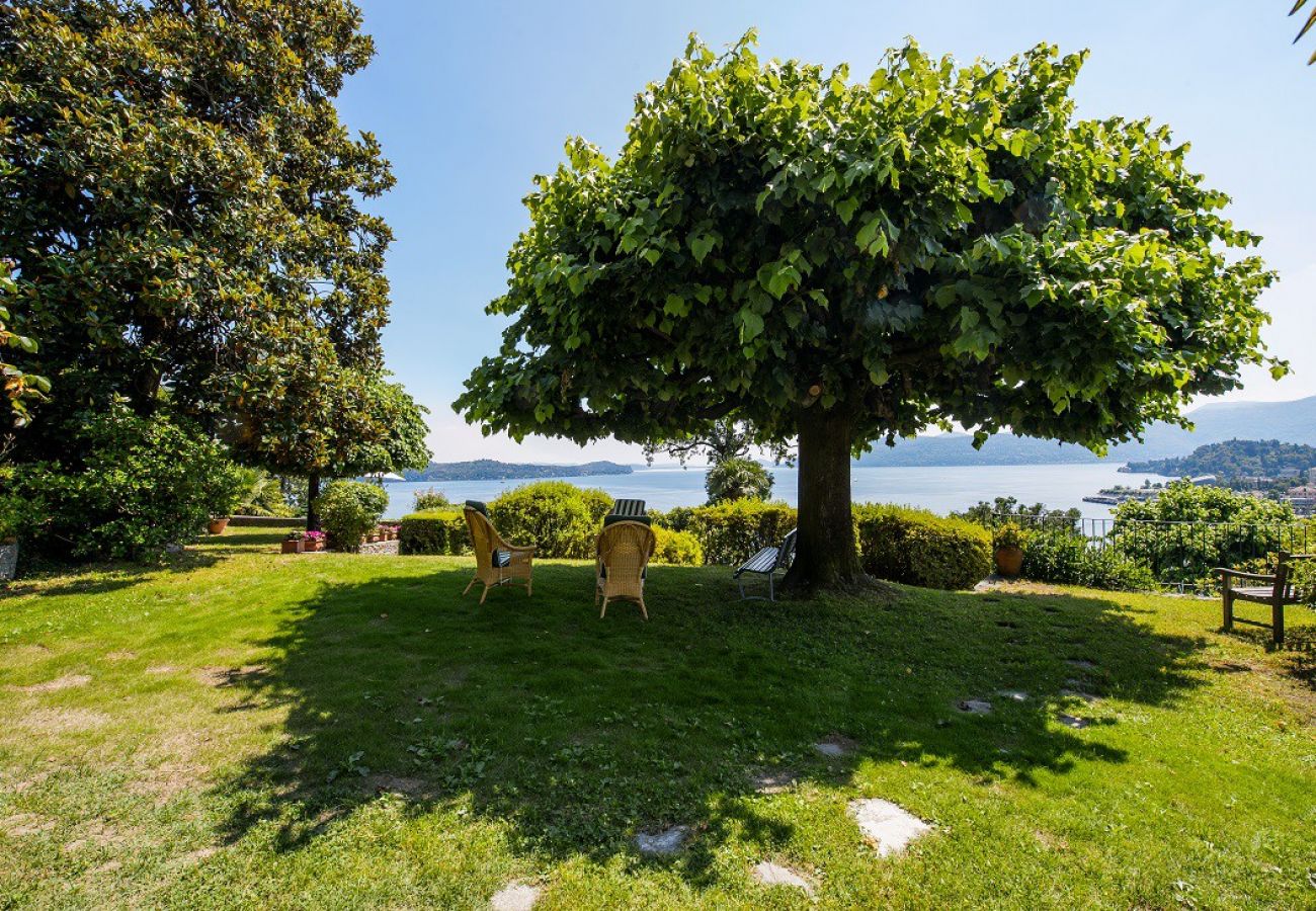 Villa a Verbania - Il Motto villa with big garden and amazing lake vi