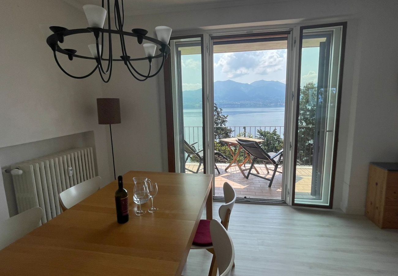 Appartamento a Oggebbio - Gioia apartment with lake view and pool