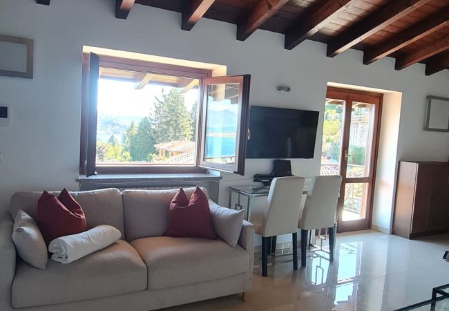 Appartamento a Meina - Penthouse Andrea apartment with private pool