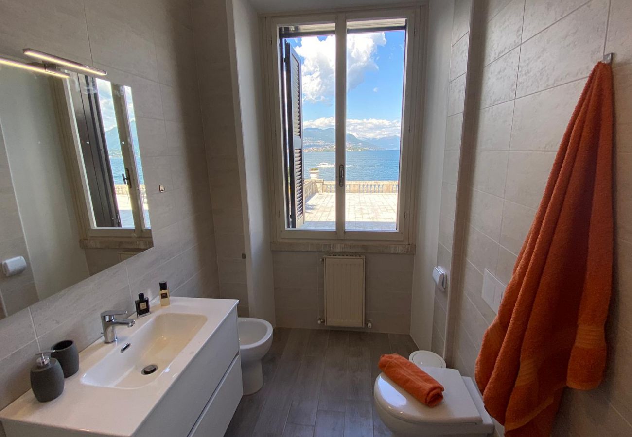 Appartamento a Stresa - Wonderful Stresa apartment on the lake in Stresa