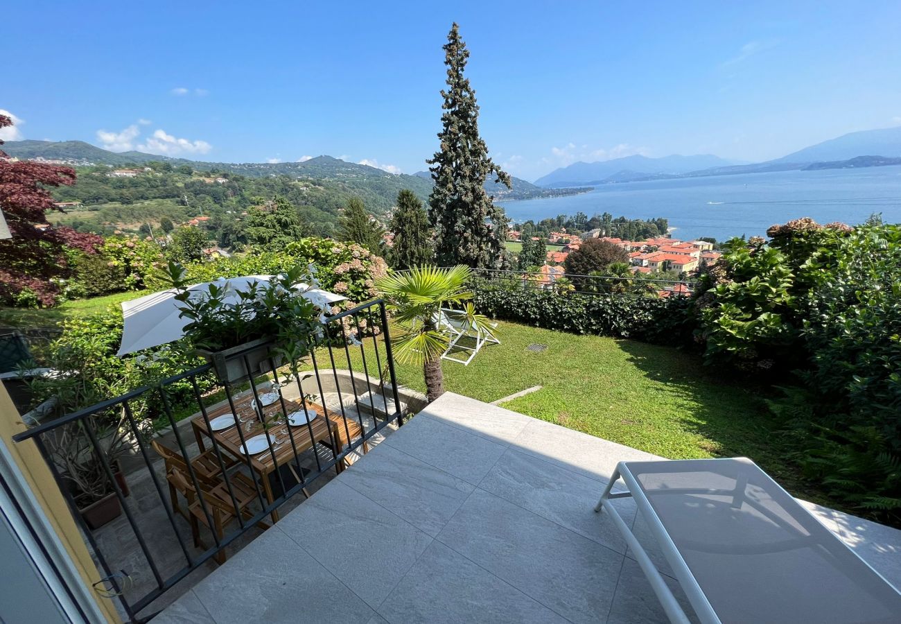 Appartamento a Meina - Verbano Boutique Apartment in Meina with lake view