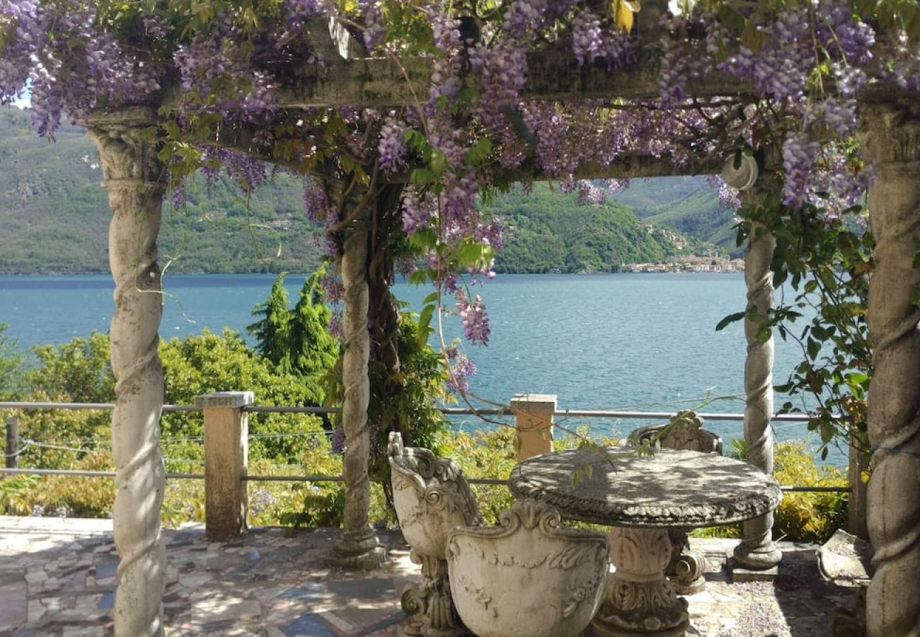Ferienwohnung in Cannobio - Belvedere apartment with lake view