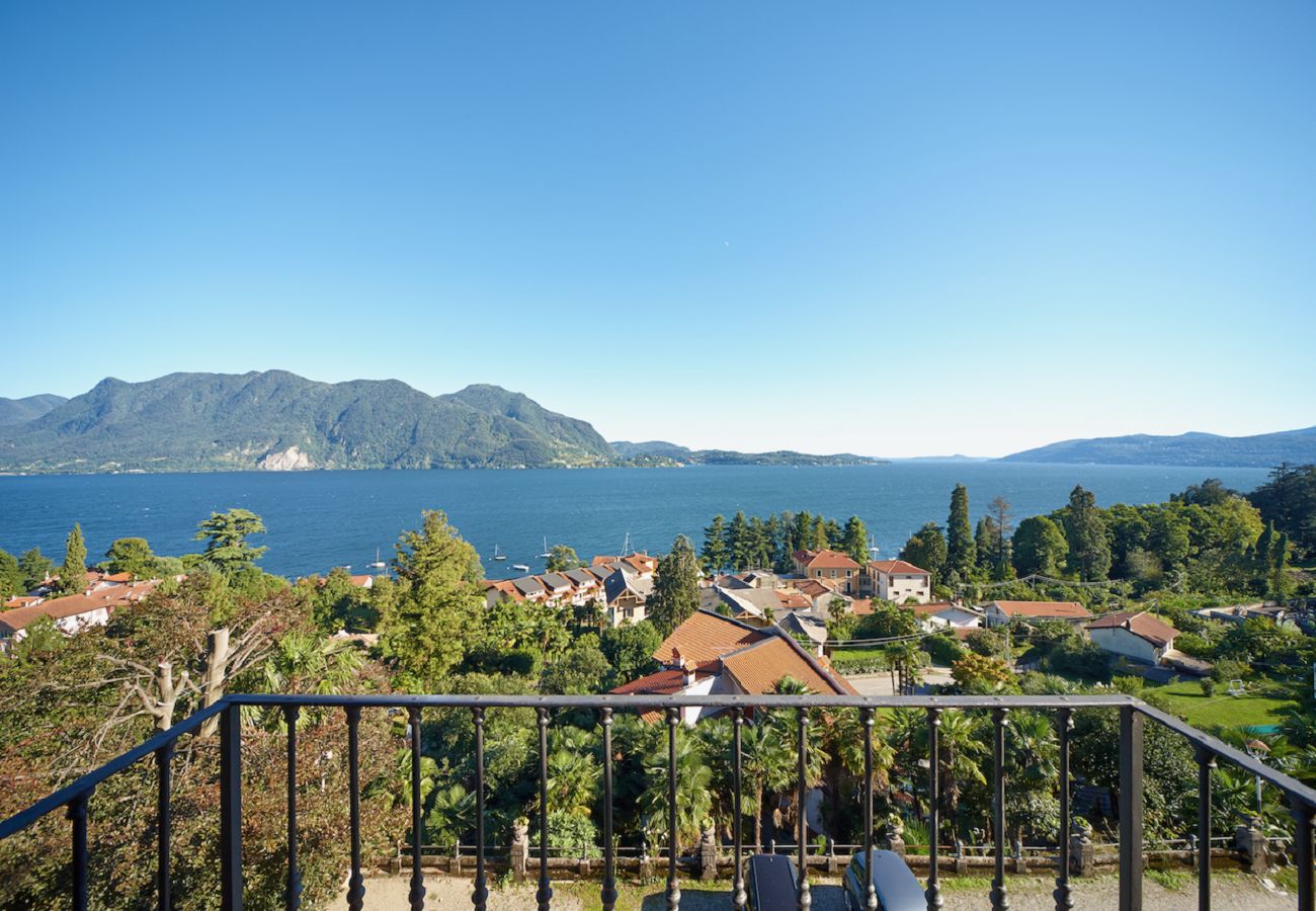 Wohnung in Verbania - Azalea apartment with terrace and lake view