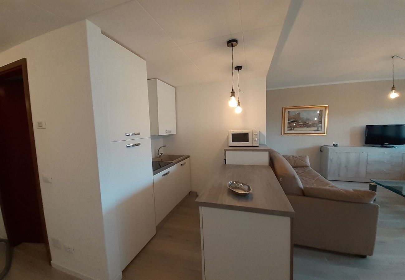 Ferienwohnung in Luino - Cordelia 4 apartment with lake view and pool