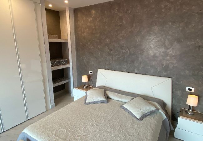 Ferienwohnung in Verbania - Romantica Suite modern apartment in Verbania Intra