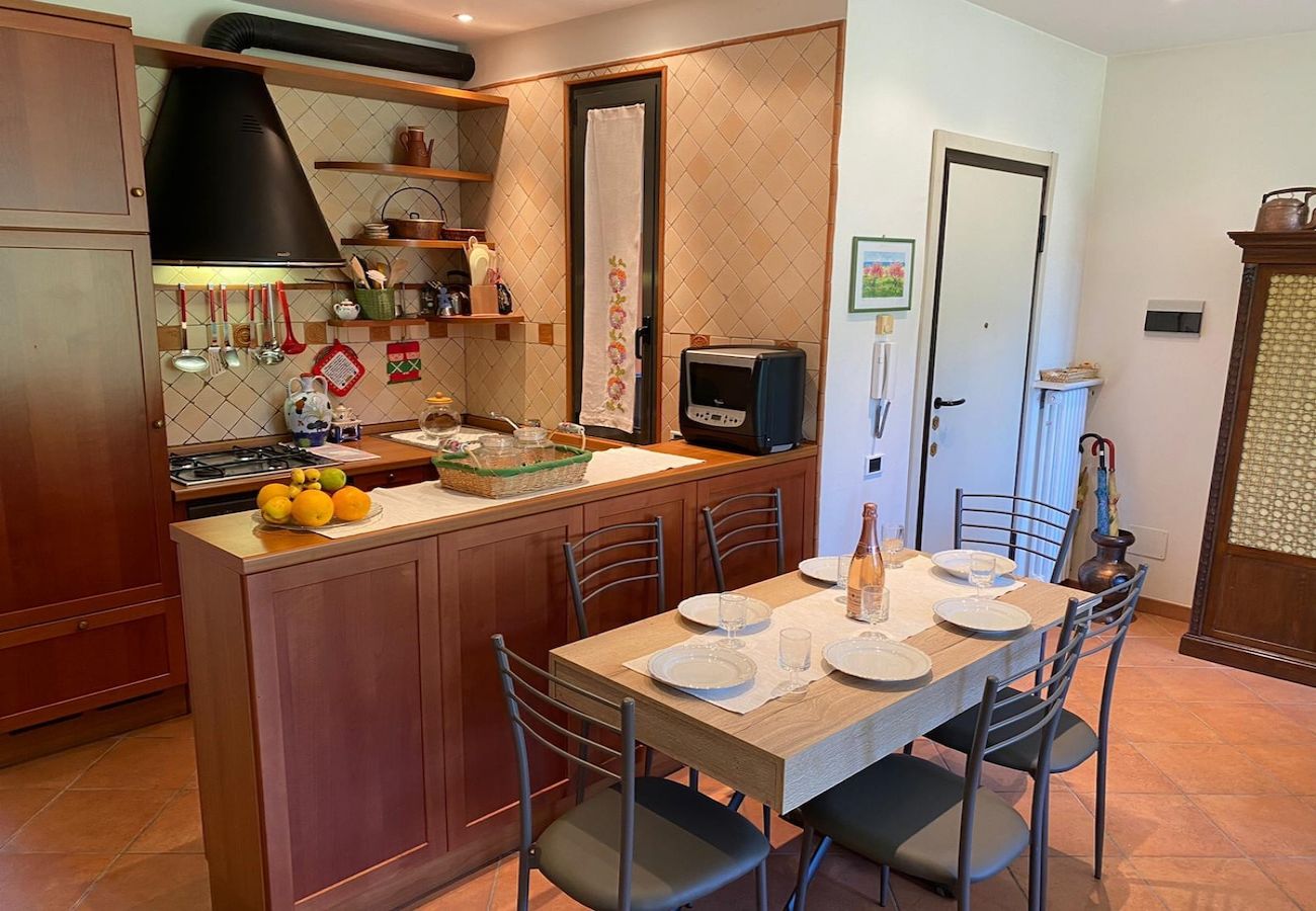 Ferienwohnung in Ghiffa - St  Maurice smile lake view apartment with pool