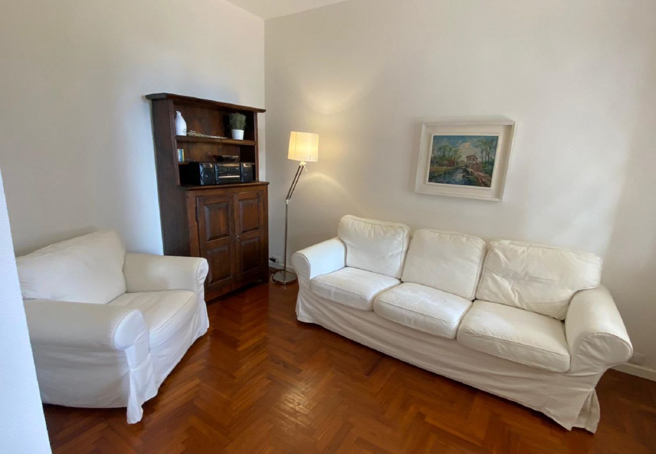 Wohnung in Verbania - Ines apartment in villa with garden and small pool