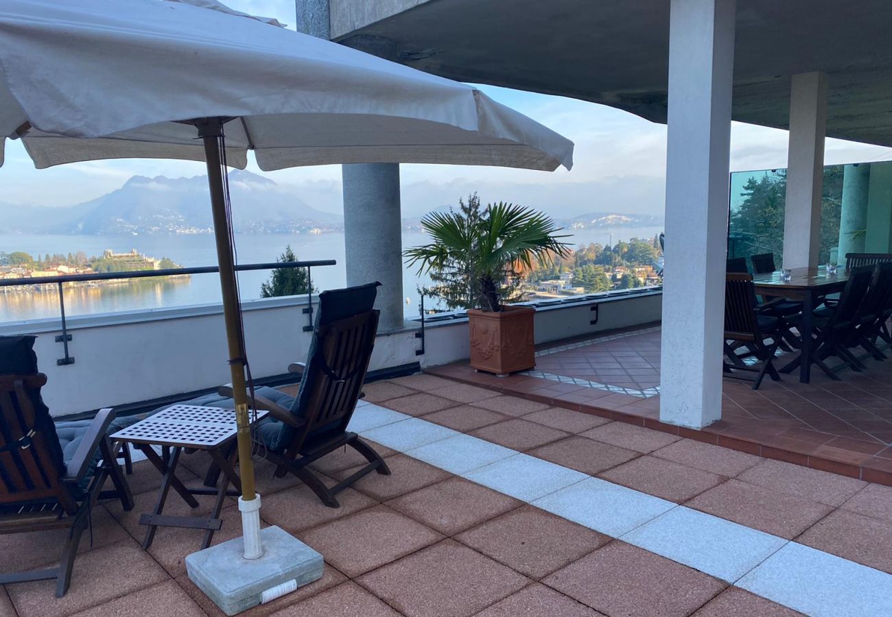 Ferienwohnung in Stresa - Lauren luxury apartment in Stresa with terrace lak