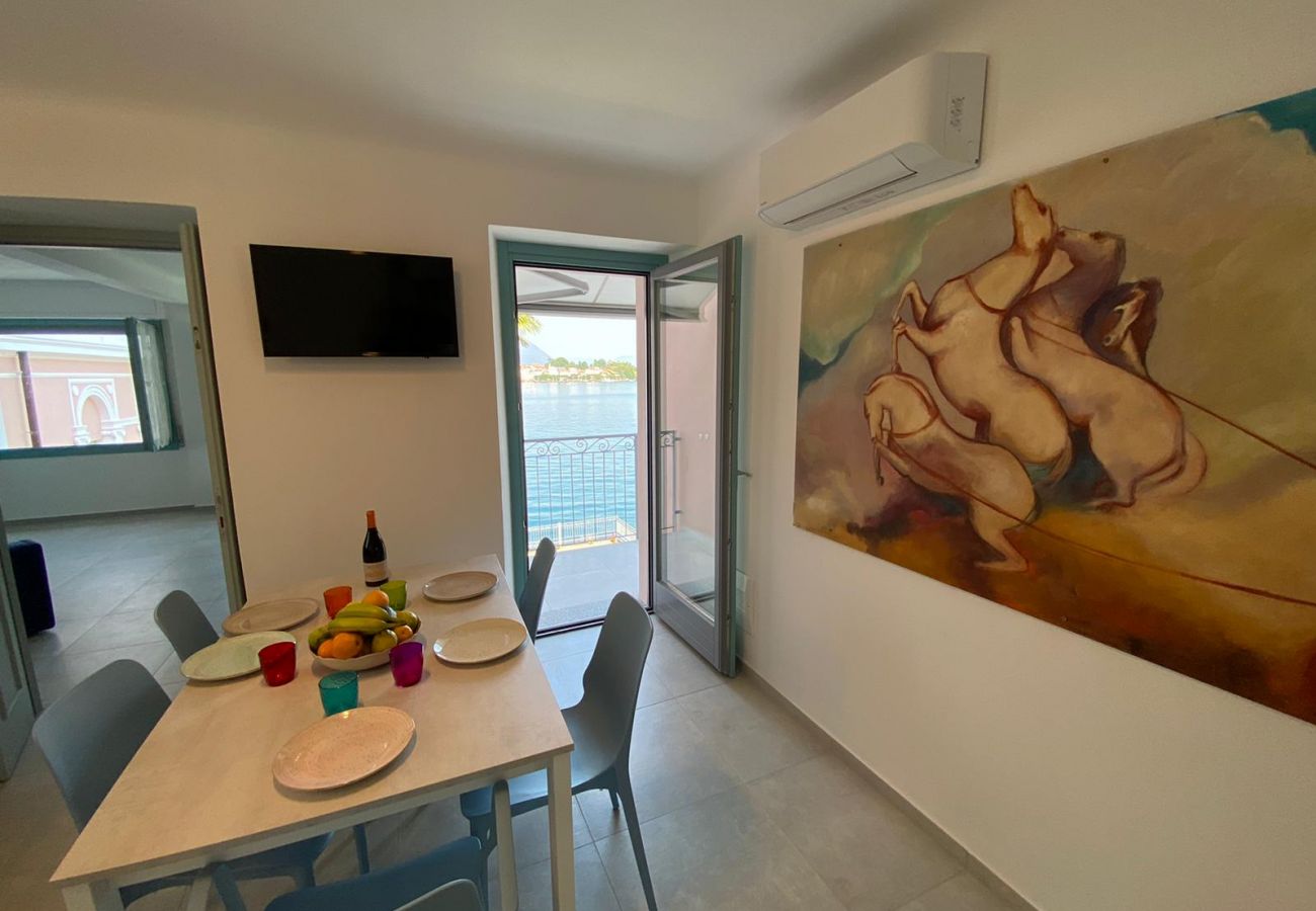 Ferienwohnung in Baveno - Butterfly apartment with lake view in Baveno