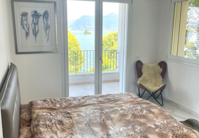Ferienwohnung in Baveno - Isole apartment with pool and lake view in Baveno