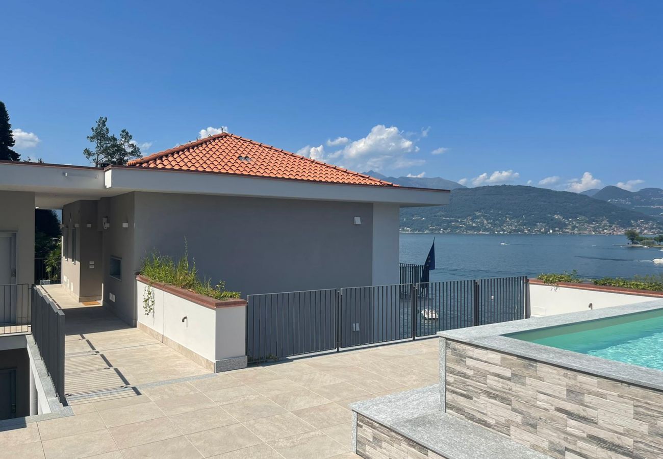 Ferienwohnung in Baveno - Isole apartment with pool and lake view in Baveno