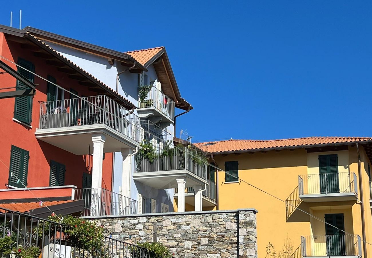 Ferienwohnung in Verbania - Lago Azzurro modern aparment with lake view and ba