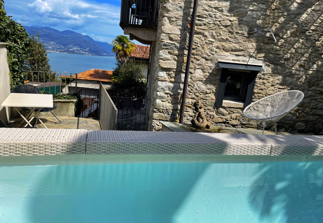 Ferienhaus in Stresa - Boutique Stone House Vedasco with pool