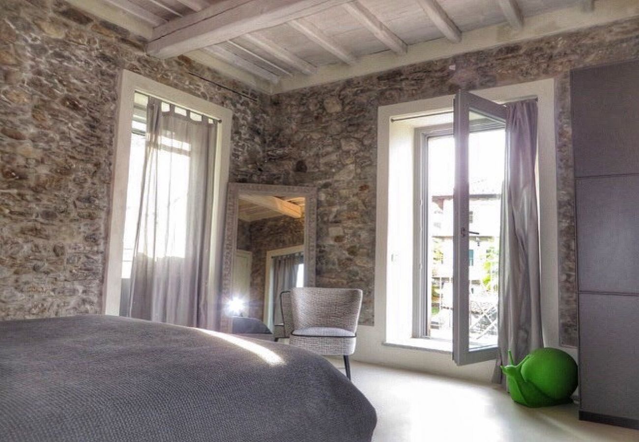 Apartment in Stresa - Tra Sassi&Stelle apartment in a stone house with l
