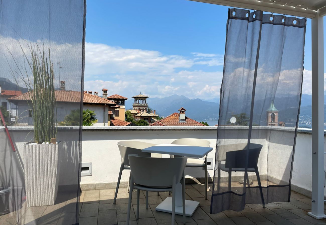 Apartment in Stresa - Tra Sassi&Stelle apt. in a lake view stone house