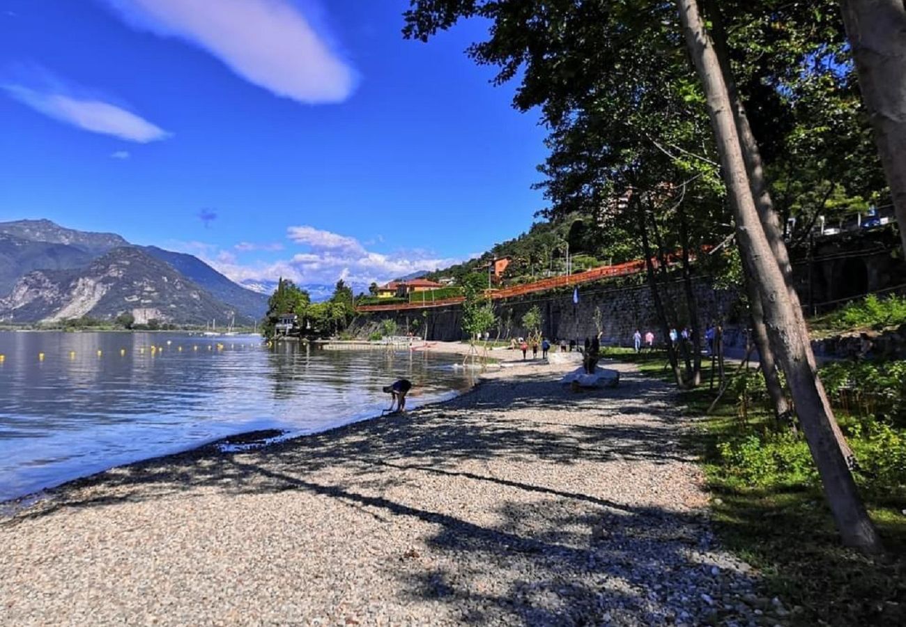 Apartment in Verbania - Gelsomino 1 apartment with lake view and beach