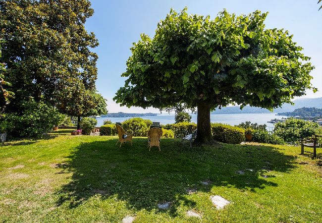 Villa in Verbania - Il Motto villa with big garden and lake view