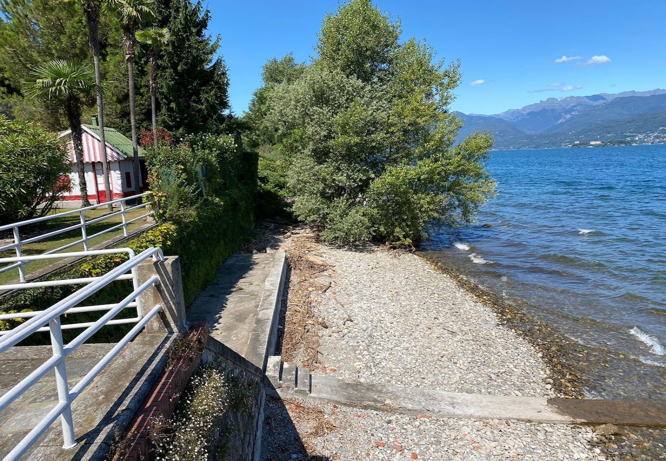 Apartment in Stresa - Liberty apartment on the lake with beach near the