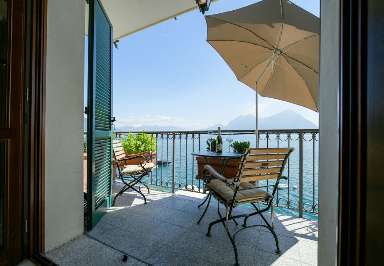 Apartment in Verbania - Giulia apartment with wonderful lake view in Verba