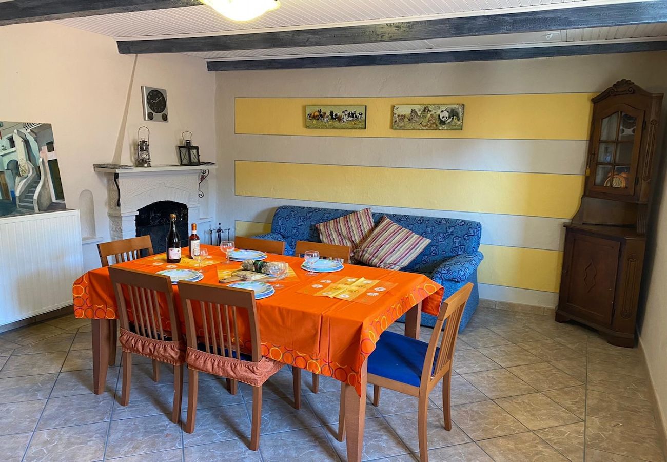 Apartment in Cannobio - Marlene apartment with balcony in the center fo Ca