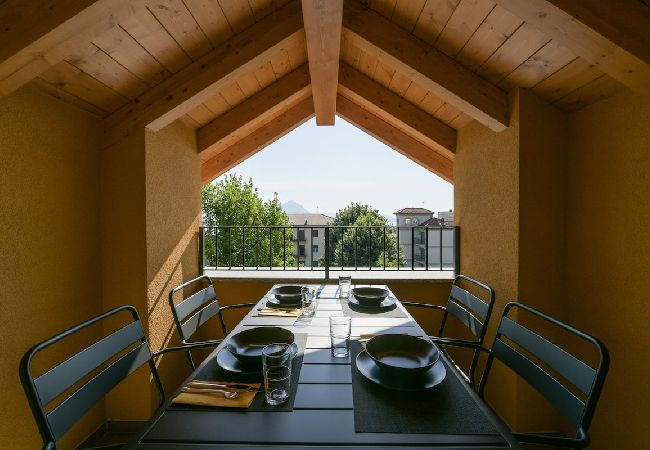 Apartment in Baveno - Sunflower Apartment 3 with covered terrace