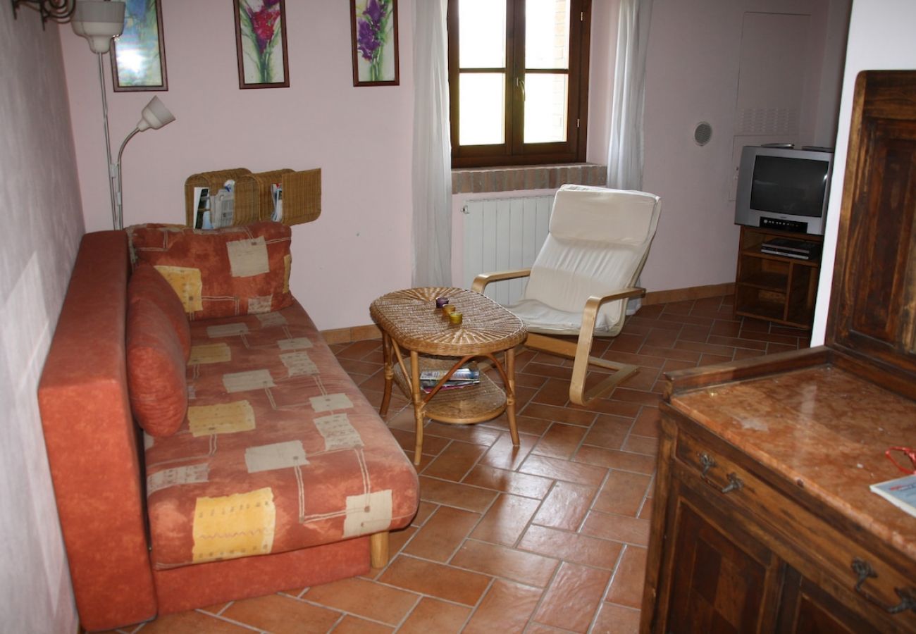 Apartment in Guardistallo - Maremma 2 apt. in Tuscany with garden and  pool