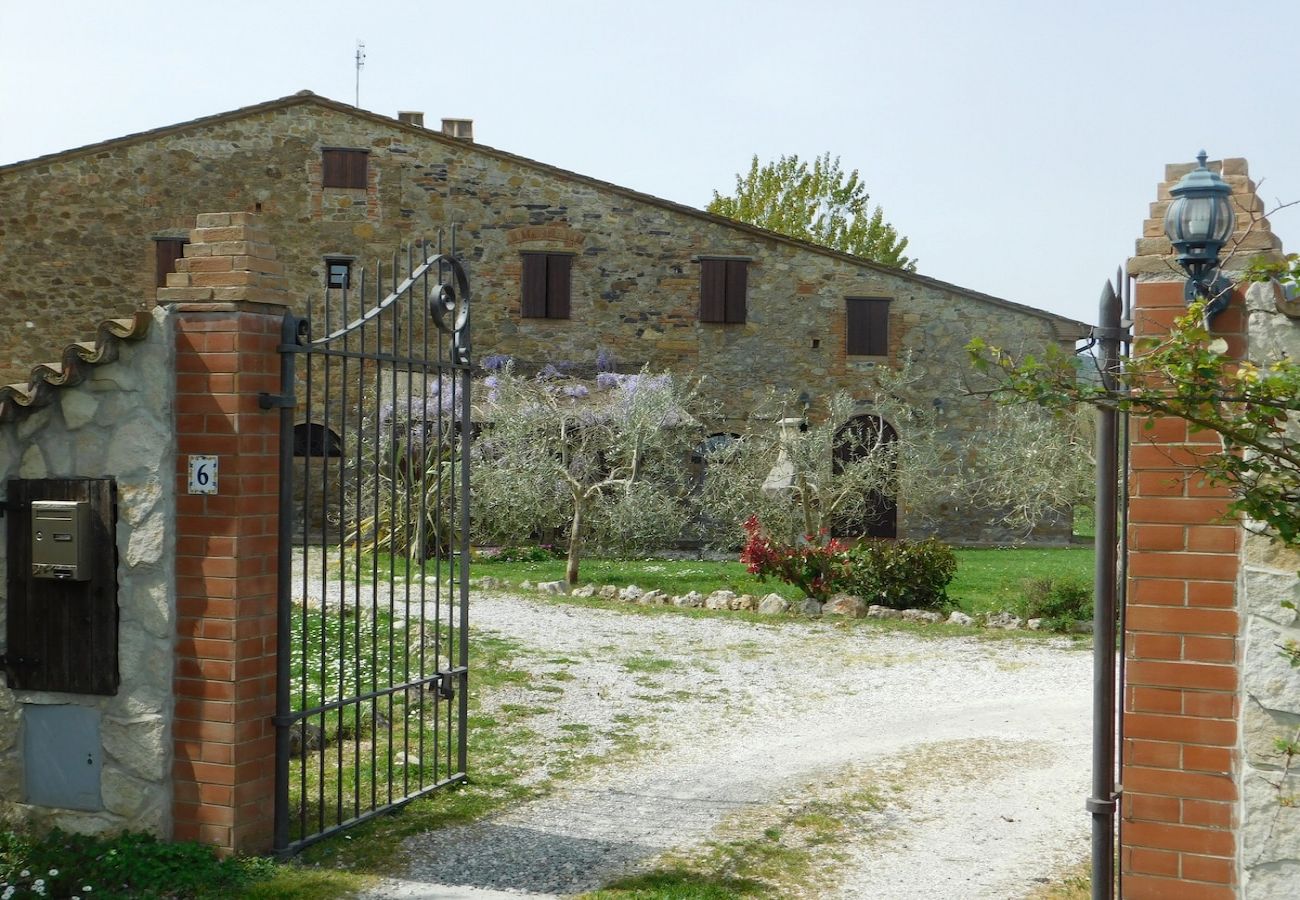 Apartment in Guardistallo - Maremma 3 apartment in Tuscany with big garden and