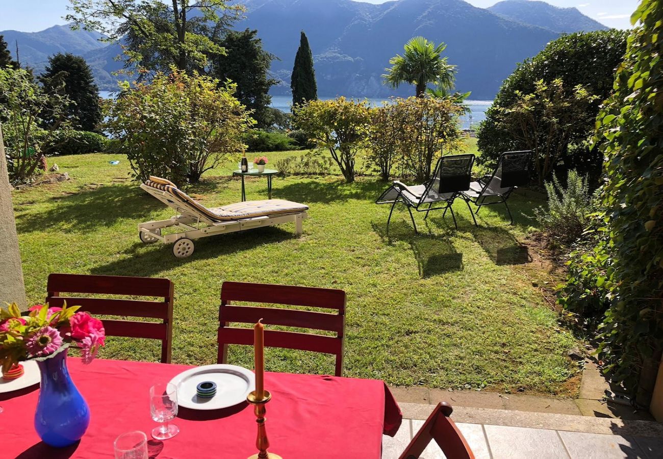 Apartment in Ghiffa - St  Maurice smile lake view apartment with pool