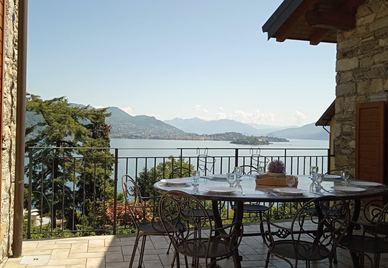House in Baveno - Lulù stone house with view of the lake 