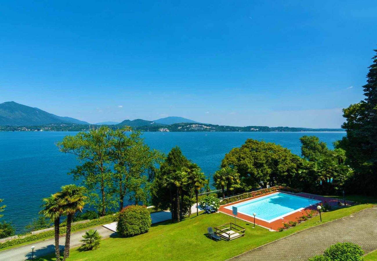 Apartment in Stresa - Blue Lake apartment with pool and lake view