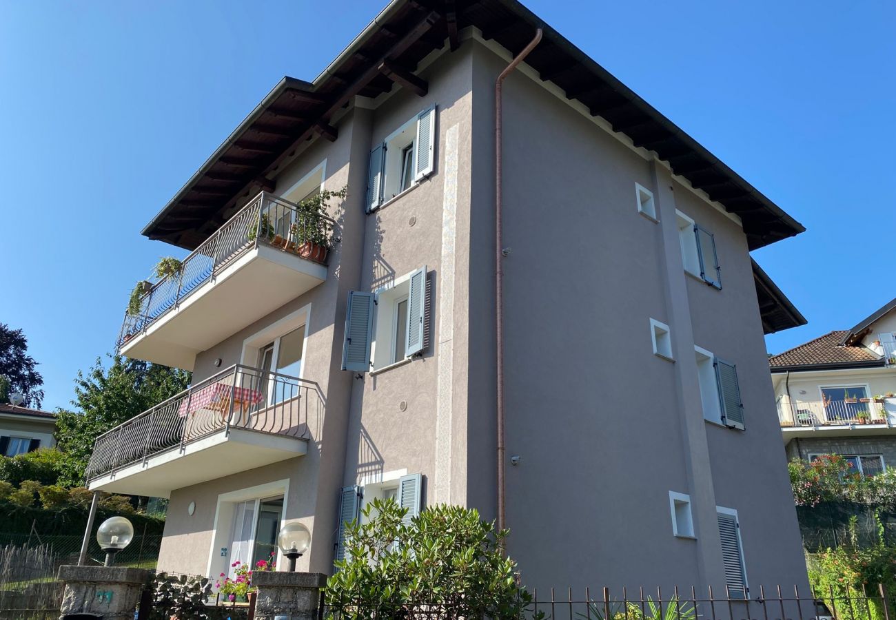 Apartment in Baveno - Rosa dei Venti apartment with lake view in Baveno