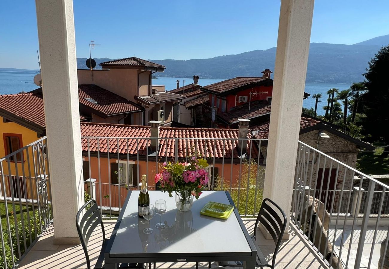 Apartment in Verbania - Lago Azzurro modern aparment with lake view and ba