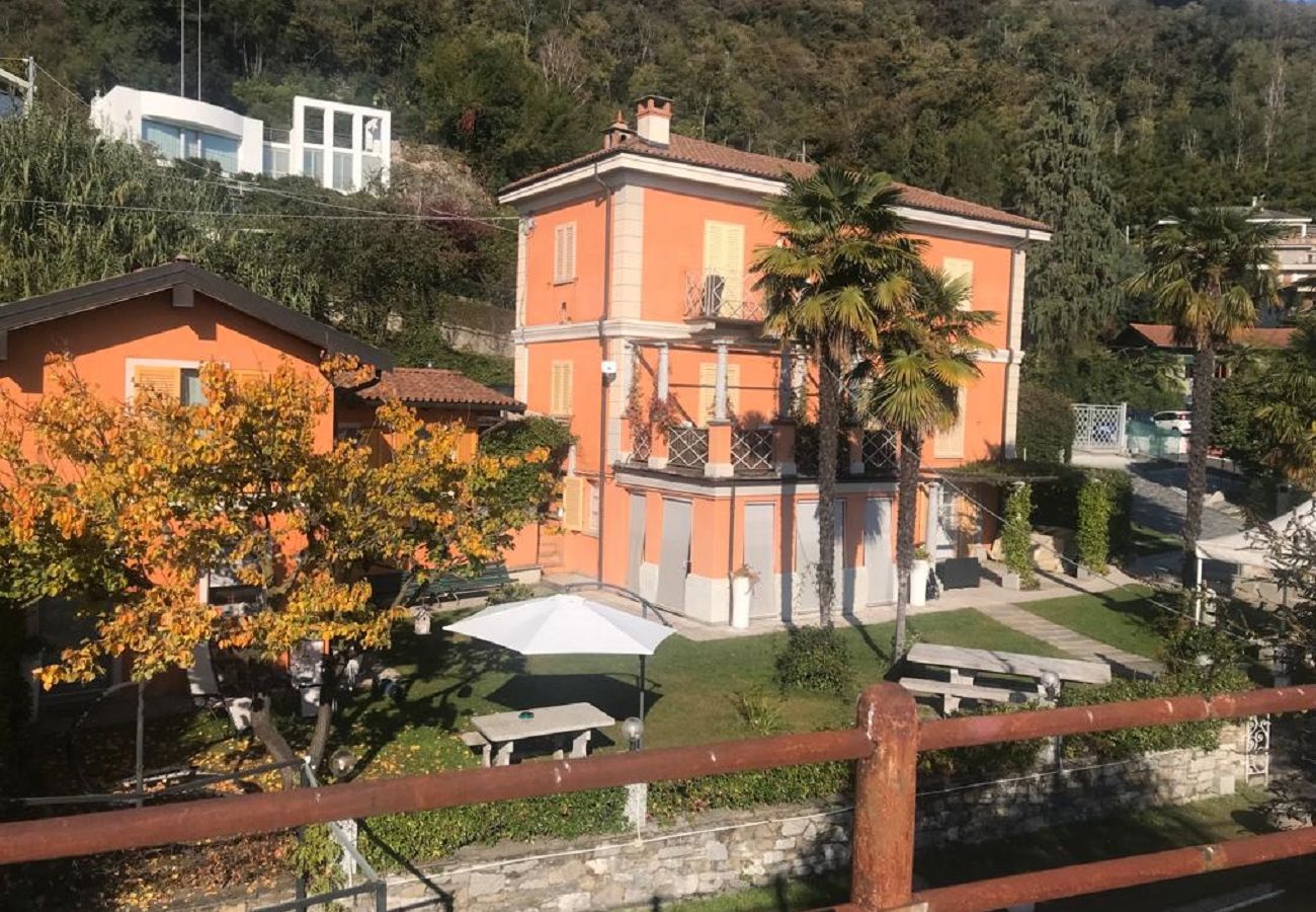 Appartement à Verbania - Gelsomino 1 apartment with lake view and beach