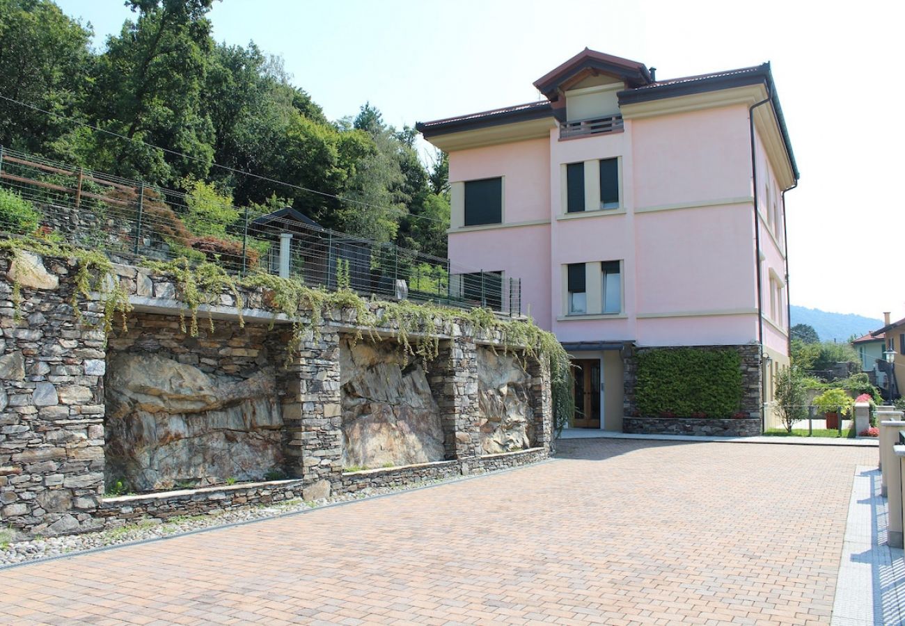 Appartement à Mergozzo - Oleandro 1 apartment in Residence Villa Cerutti